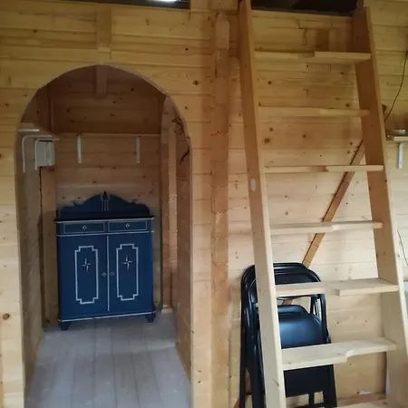 Hjemstavnsgardens & Kamp alanı Glamsbjerg