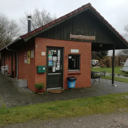 营地 亚姆斯塔加登露营地酒店 Glamsbjerg